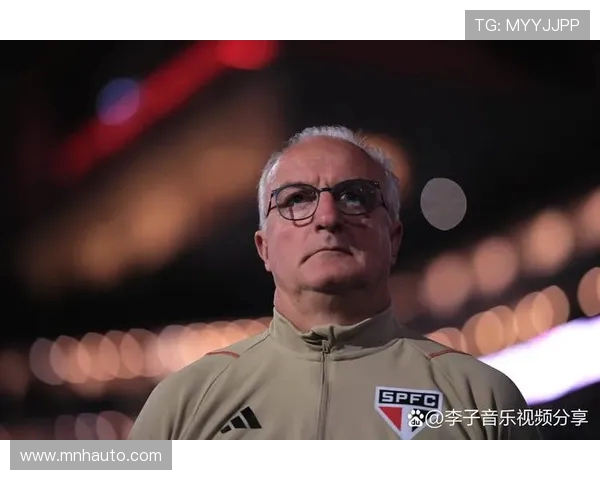 加克波的崛起之路：从默默无闻到足球世界的璀璨明星